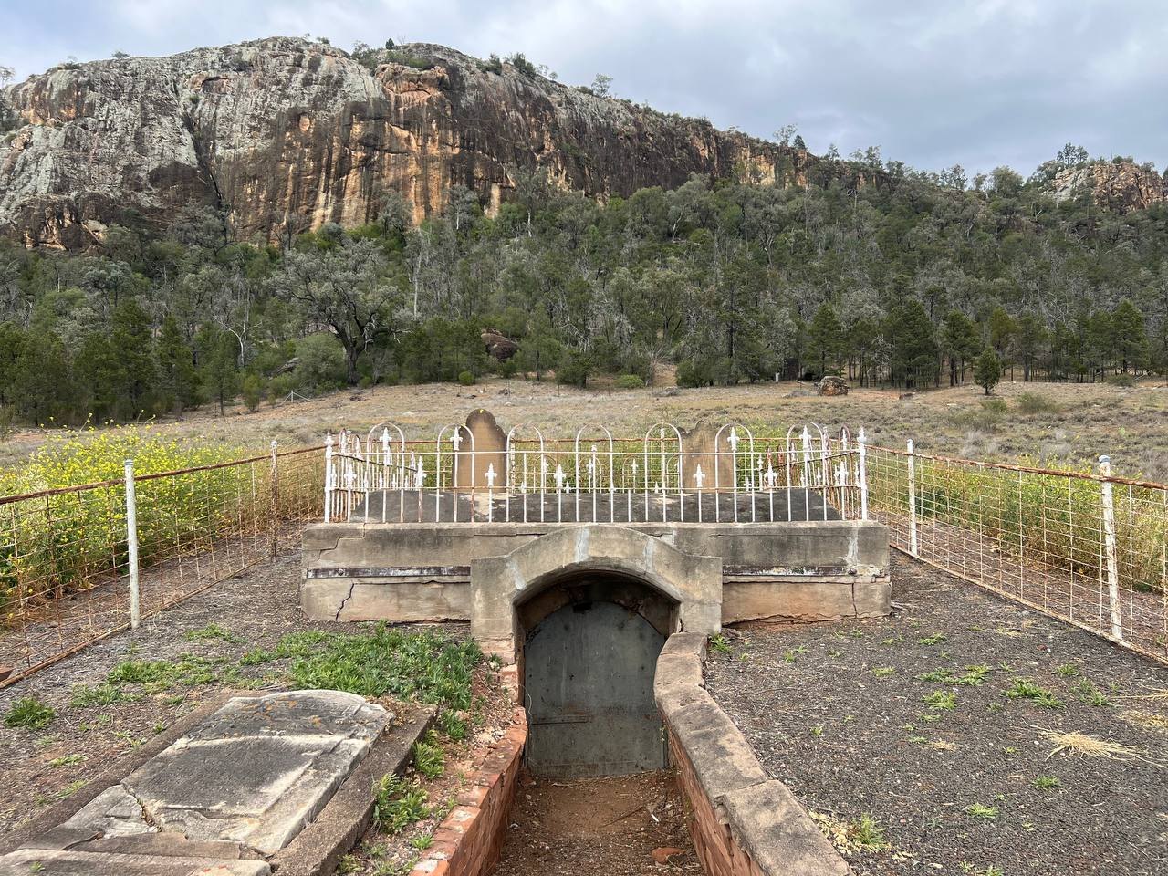 The Grover family grave below the cliff at Gin's Leap